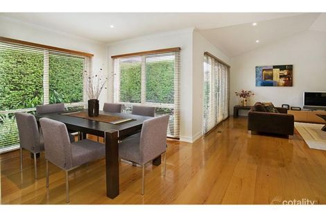 Property photo of 32A Toolambool Road Carnegie VIC 3163