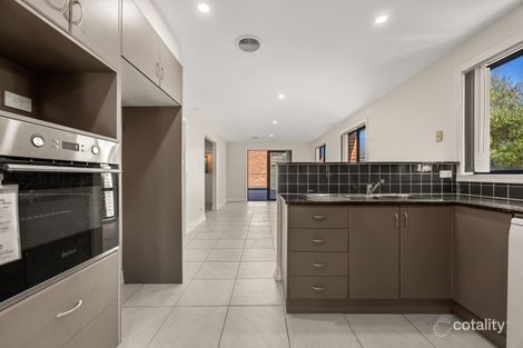 Property photo of 318 Anthony Rolfe Avenue Gungahlin ACT 2912