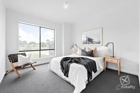 Property photo of 13A Hyacinth Crescent Christie Downs SA 5164
