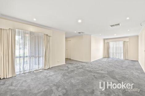 Property photo of 7 Summit Court Hampton Park VIC 3976