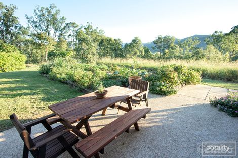 Property photo of 165 Mulgowie Road Thornton QLD 4341