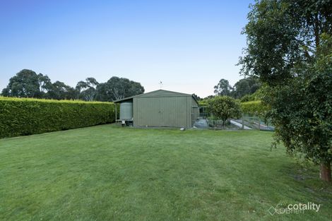 33 Bellbird Ct, Langwarrin, VIC 3910