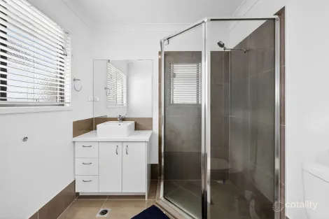 Property photo of 21/2 Pandanus Place Upper Coomera QLD 4209