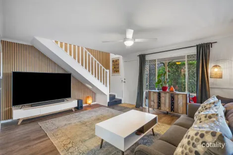 Property photo of 5/402 Pine Ridge Road Coombabah QLD 4216