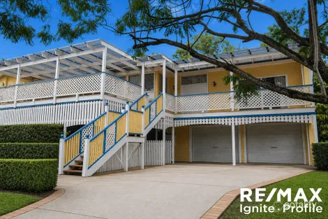 5 Castlewood Cl, Kenmore Hills, QLD 4069