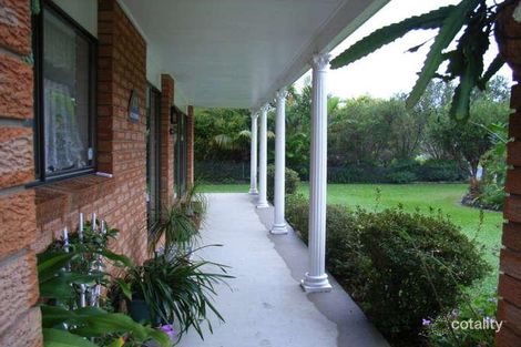 Property photo of 4 Reka Way Ocean Shores NSW 2483