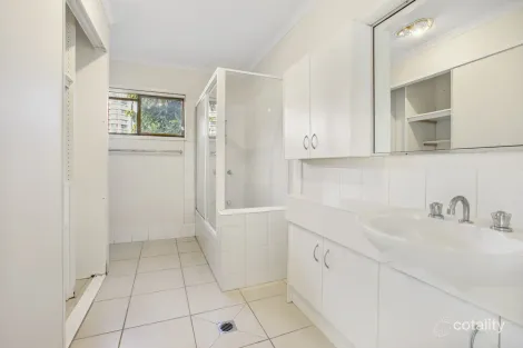 Property photo of 12/44 Watson Esplanade Surfers Paradise QLD 4217
