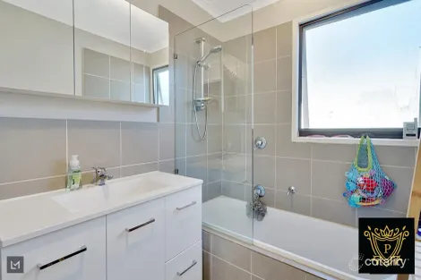 Property photo of 2 Macarthur Drive Cranbourne VIC 3977