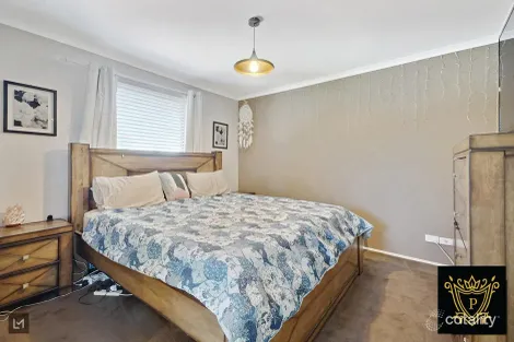 Property photo of 2 Macarthur Drive Cranbourne VIC 3977
