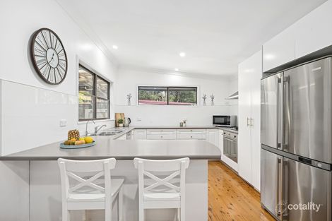 Property photo of 39 Bundilla Parade Berkeley Vale NSW 2261