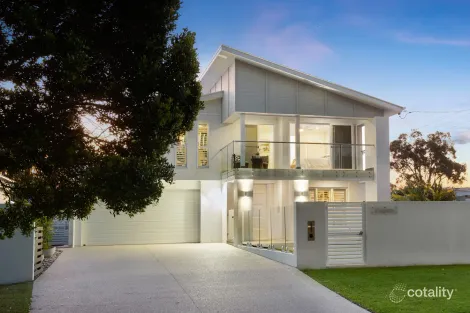 Property photo of 17 Seabreeze Avenue Coolum Beach QLD 4573