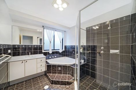 Property photo of 51 Archibald Crescent Rosemeadow NSW 2560