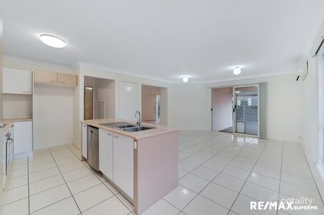 Property photo of 4 Tamsin Court Regents Park QLD 4118