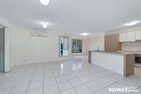 Property photo of 4 Tamsin Court Regents Park QLD 4118