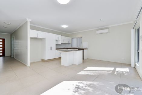 Property photo of 3/12 Careel Close Helensvale QLD 4212