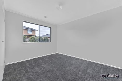 Property photo of 15 Topper Street Werribee VIC 3030