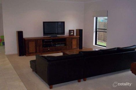 Property photo of 21 Springall Place Wakerley QLD 4154