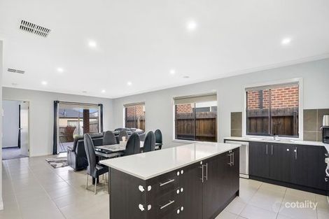Property photo of 30 Wootten Road Tarneit VIC 3029