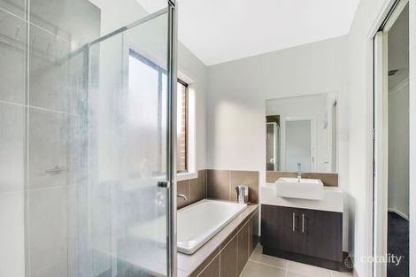 Property photo of 30 Wootten Road Tarneit VIC 3029