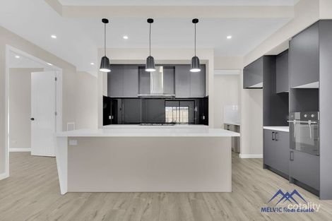 Property photo of 26 Spectrum Road Wollert VIC 3750