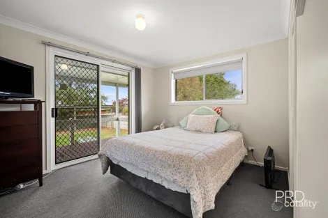 Property photo of 9 Canola Place Estella NSW 2650