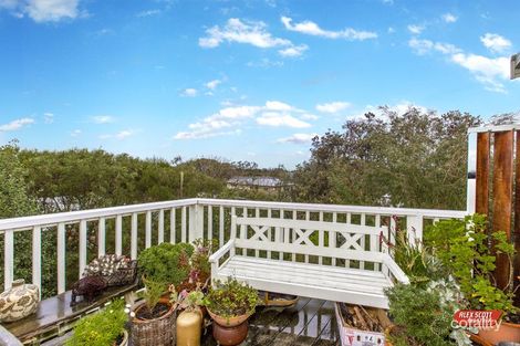 Property photo of 3 Ebor Avenue Inverloch VIC 3996