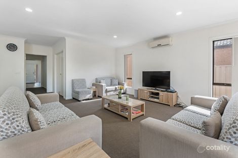 Property photo of 64 Lawson Way Caroline Springs VIC 3023