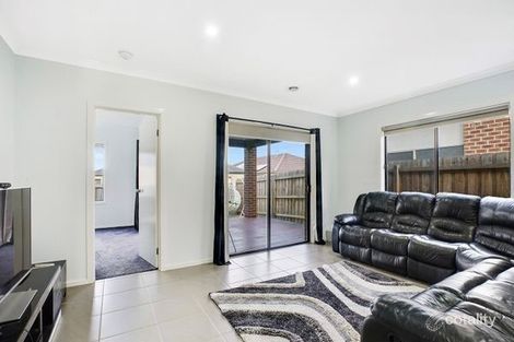 Property photo of 30 Wootten Road Tarneit VIC 3029