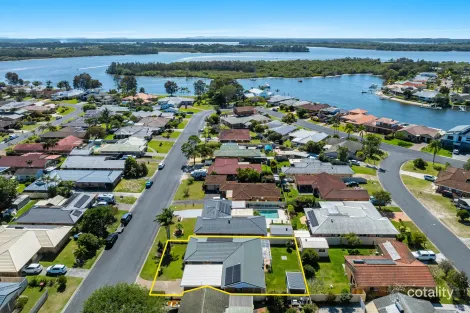 Property photo of 45 Acacia Circuit Yamba NSW 2464
