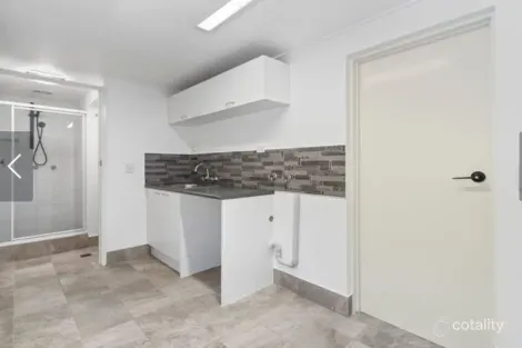 Property photo of 3 Koolewong Parade Ashmore QLD 4214