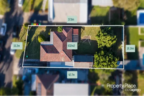Property photo of 24 Thomas Street Picnic Point NSW 2213