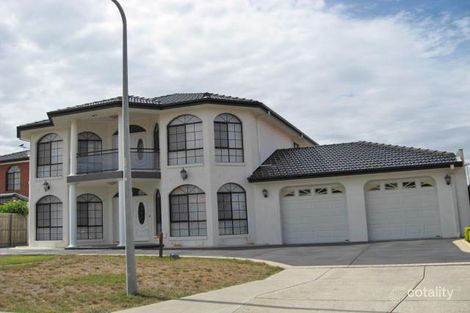 14 Mackenzie Cl, Taylors Lakes, VIC 3038