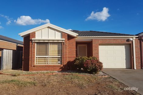 Property photo of 25 Ruby Place Werribee VIC 3030