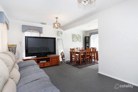 Property photo of 15 Bundeena Avenue Keysborough VIC 3173