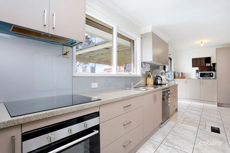 Property photo of 15 Bundeena Avenue Keysborough VIC 3173