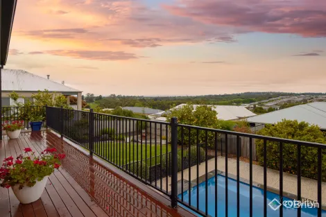 7 Sloane Sq, Drouin, VIC 3818