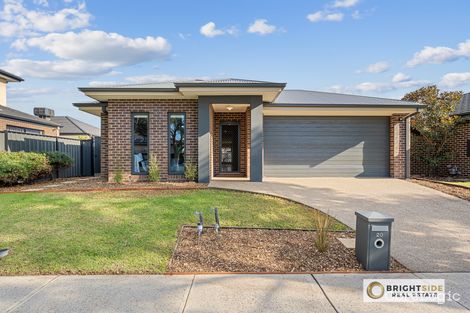 Property photo of 20 Gillingham Crescent Clyde North VIC 3978