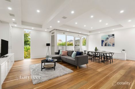 Property photo of 2/12 St Aubins Avenue Caulfield North VIC 3161