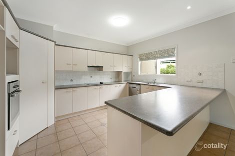 Property photo of 16 Waterwood Court Arundel QLD 4214