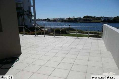 Property photo of 4/7 Grand Parade Parrearra QLD 4575