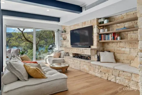 Property photo of 6 Cowan Drive Cottage Point NSW 2084