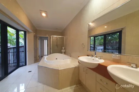 Property photo of 18 Zeus Circuit Coomera QLD 4209