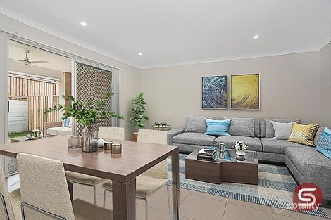Property photo of 2/18 Westall Place Redbank Plains QLD 4301