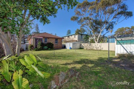 Property photo of 18 Pitt Street Stockton NSW 2295