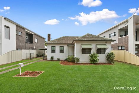 Property photo of 18 Anzac Mews Wattle Grove NSW 2173