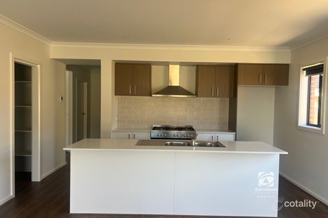 Property photo of 14 Silvertop Street Lucknow VIC 3875