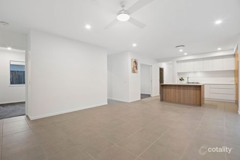 Property photo of 26 Greenview Circuit Arundel QLD 4214