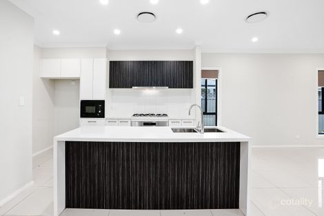 Property photo of 7 Loudon Parade Marsden Park NSW 2765