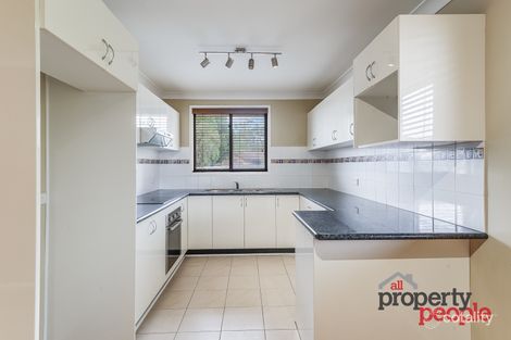 Property photo of 2 Mongon Place St Helens Park NSW 2560