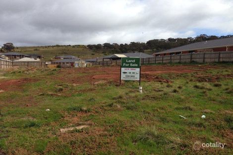 Property photo of 15 Light Close Darley VIC 3340